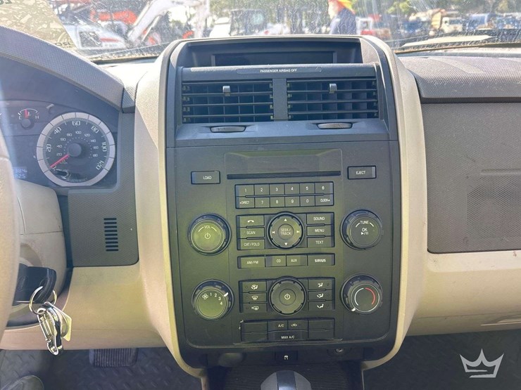 2009-ford-escape-image-17