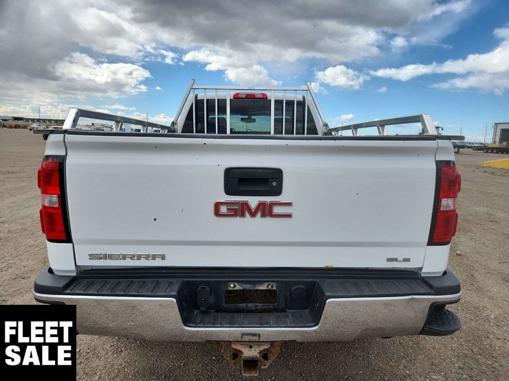 2015-gmc-sierra-2500hd-image-7