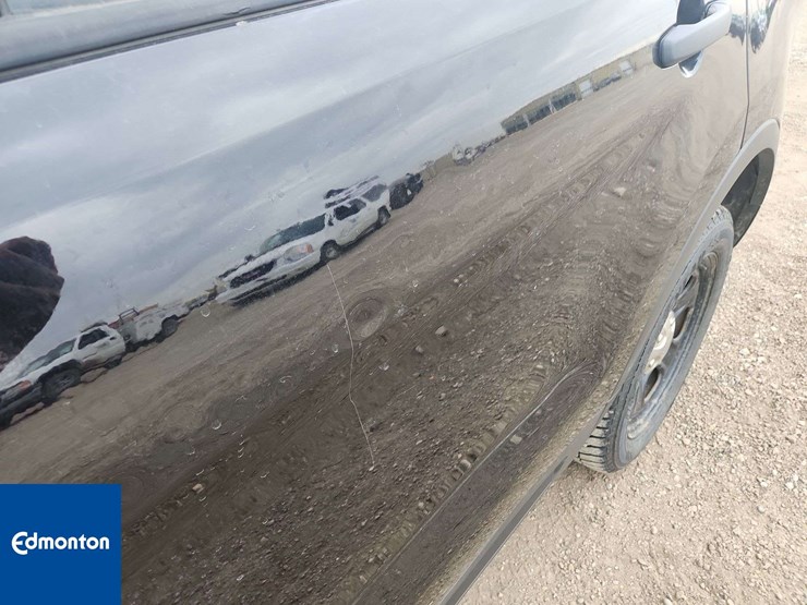 2016-ford-explorer-image-36