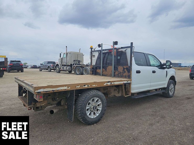 2022-ford-f350-image-4