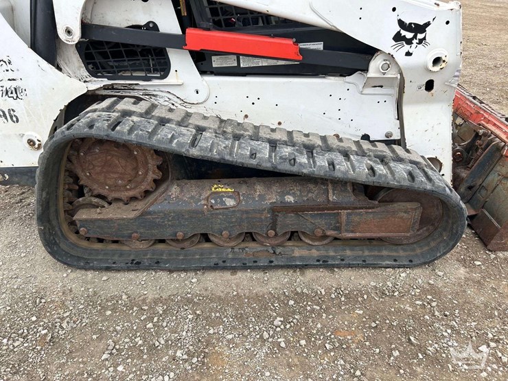 skid-steer-image-29