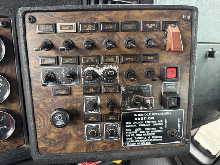 1994-kenworth-t800b-image-38