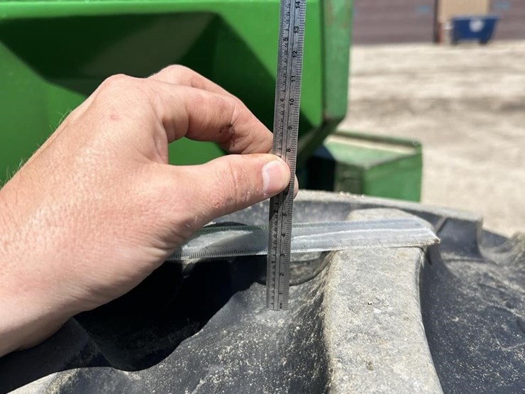 1990-john-deere-4755-image-38