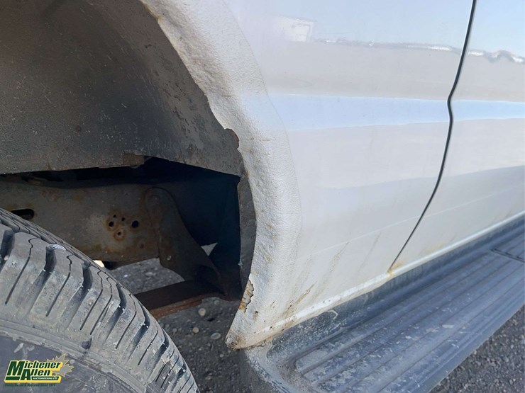 2012-ford-cargo-image-29