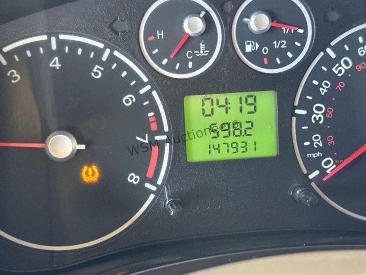 2011-ford-transit-connect-image-21