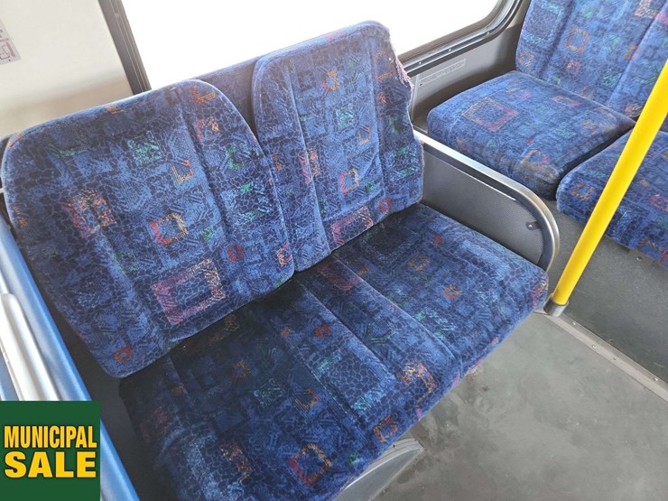 2006-new-flyer-d40lf-image-43