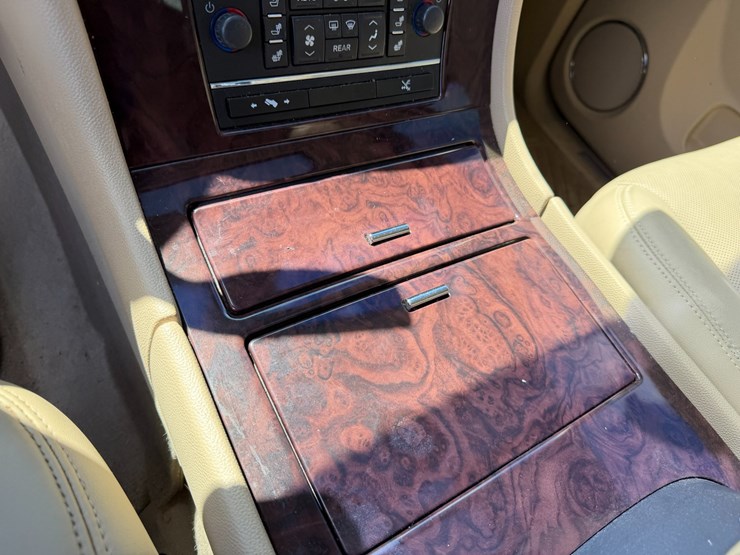 2007-cadillac-escalade-image-85