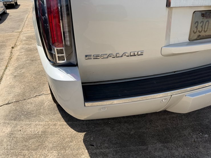 2007-cadillac-escalade-image-23