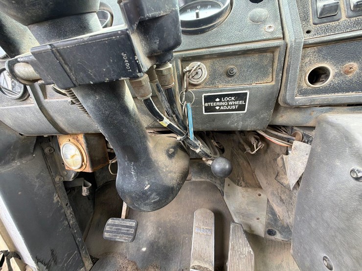 mack-cement-truck-image-36