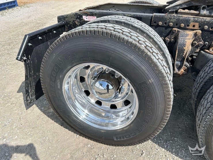 2016-western-star-4900-image-35