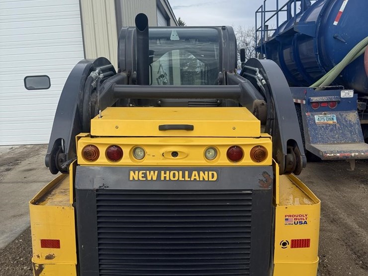 2021-new-holland-c332-image-4