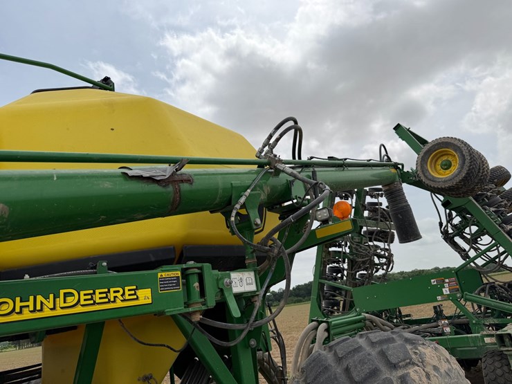 john-deere-1890-image-108