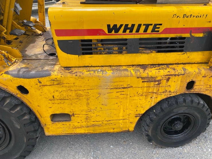 white-lp-gas-forklift.-image-14