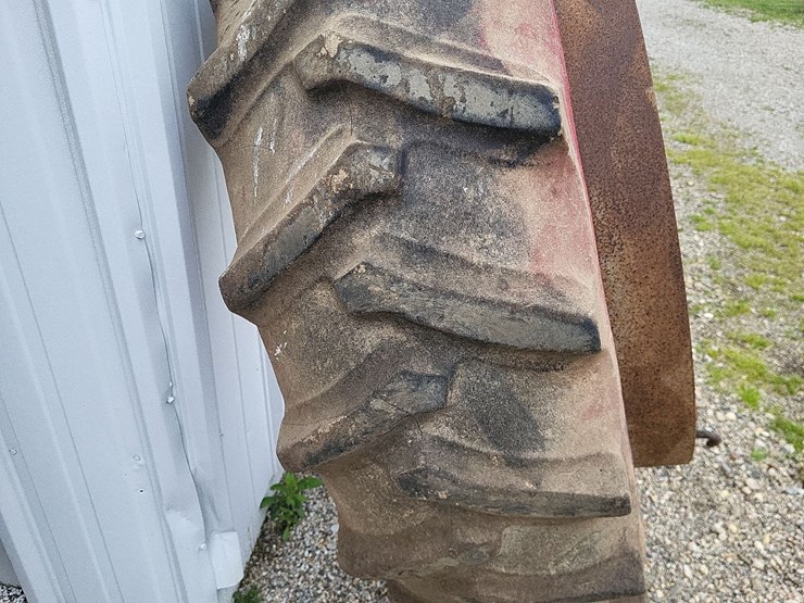 (1)-pair-of-firestone-15.5-38-t-rail-duals-w/hardware-and-hooks-image-5
