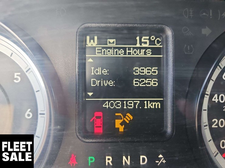 2015-dodge-1500-image-26