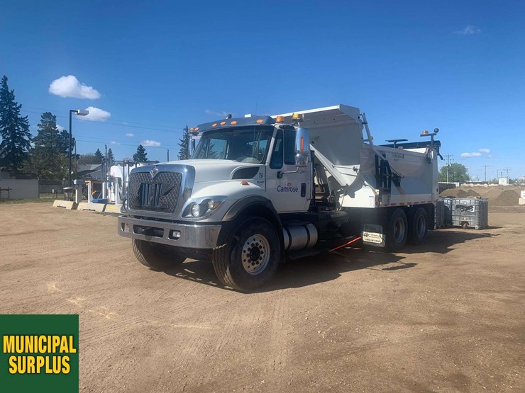 2013-international-workstar-7400-image-1