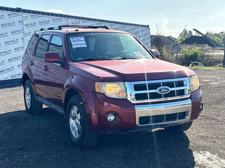 2012-ford-escape-image-2