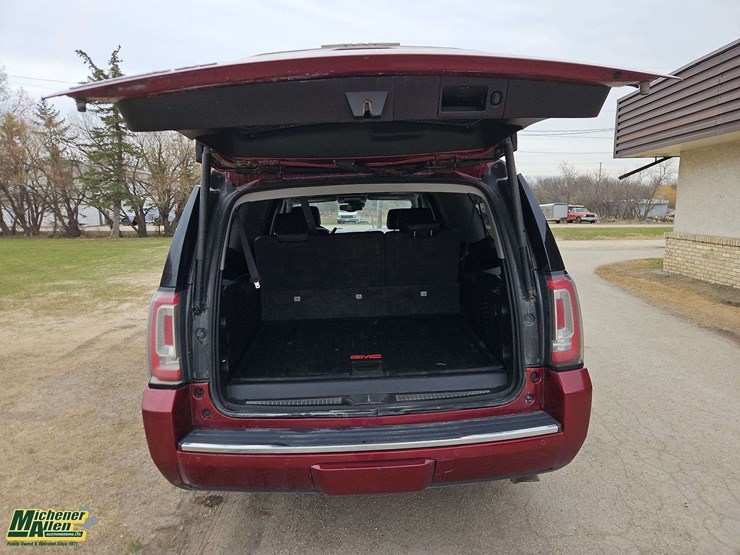 gmc-yukon-xl-image-13