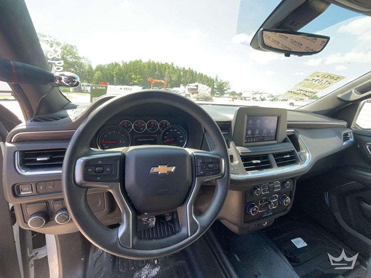 2021-chevrolet-tahoe-image-13