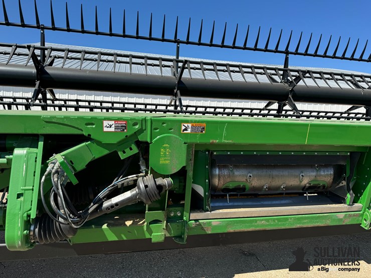 2019-john-deere-735fd-image-13