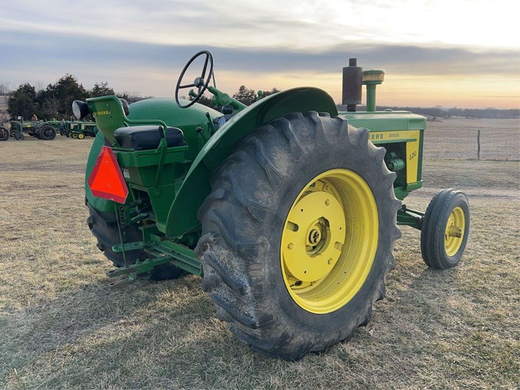 john-deere-820-image-5
