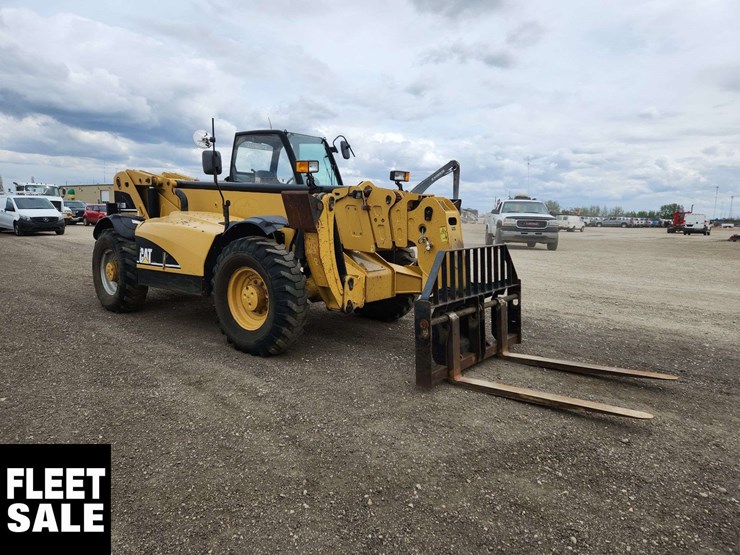 2005-caterpillar-th580b-image-2