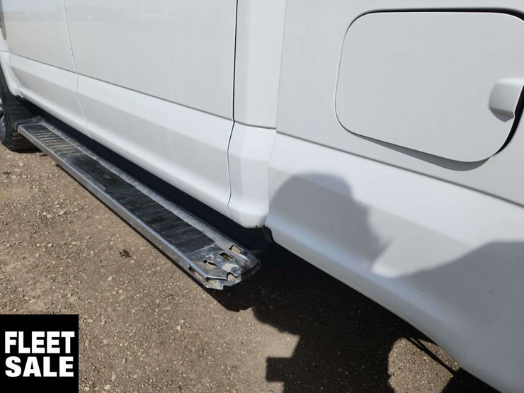 2022-ford-f250-image-32