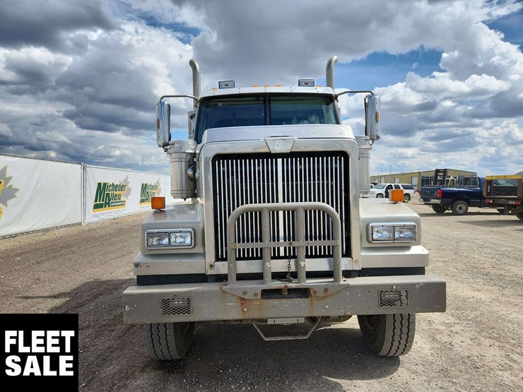 2015-western-star-4900-image-19