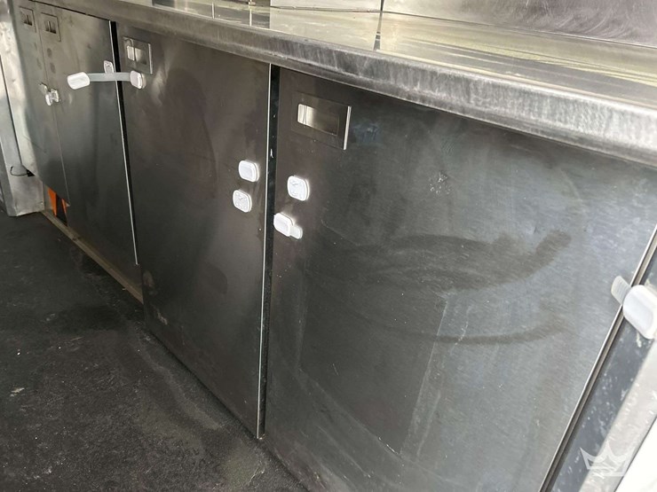 2021-mercedes-benz-sprinter-4500-image-29