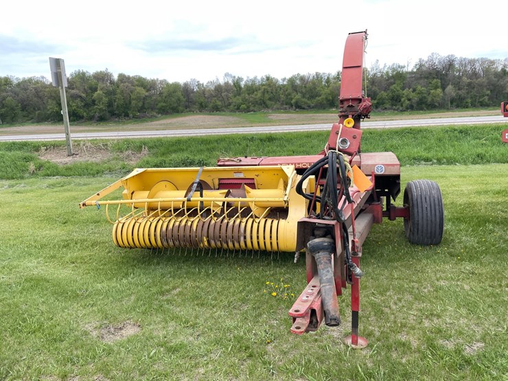 new-holland-790-image-2