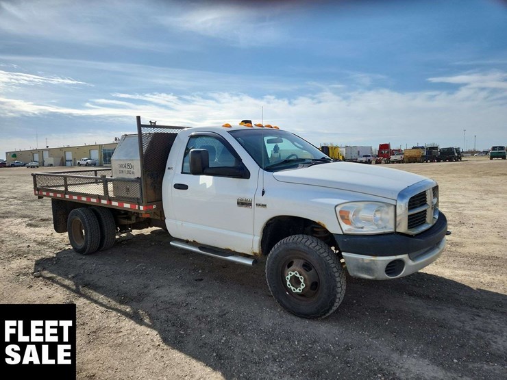2007-dodge-ram-3500-image-2