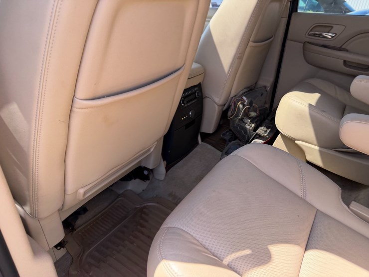 2007-cadillac-escalade-image-79