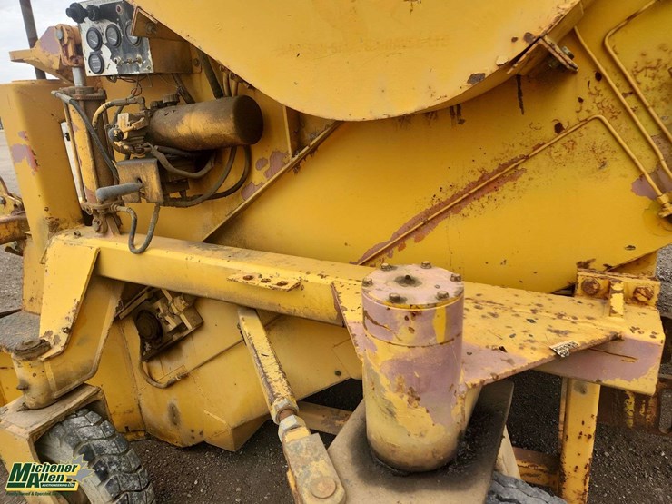 caterpillar-we-851b-image-23