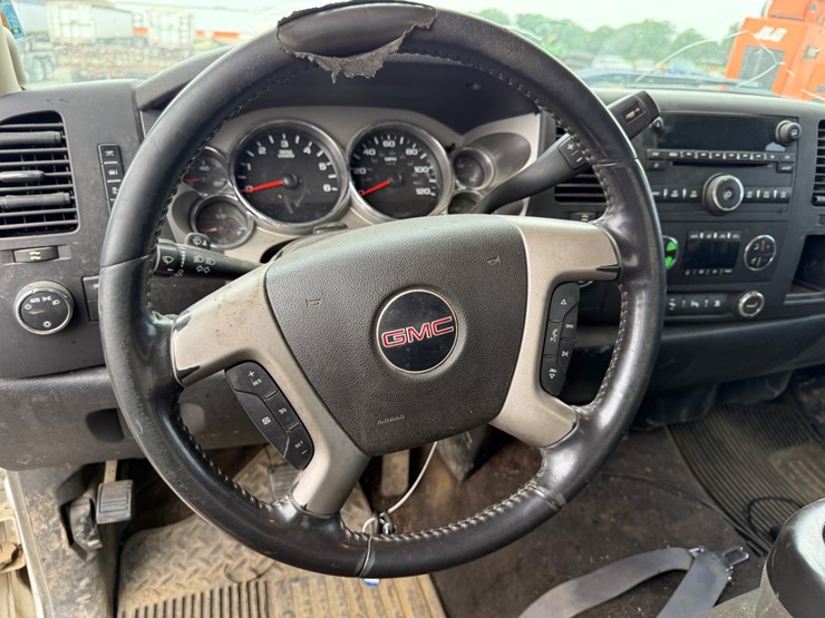 2015-gmc-2500hd-image-70