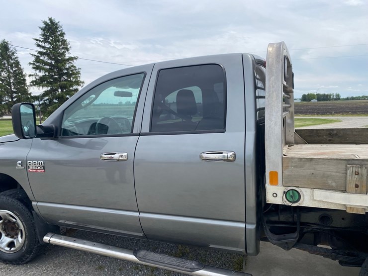 2008-dodge-2500-image-21