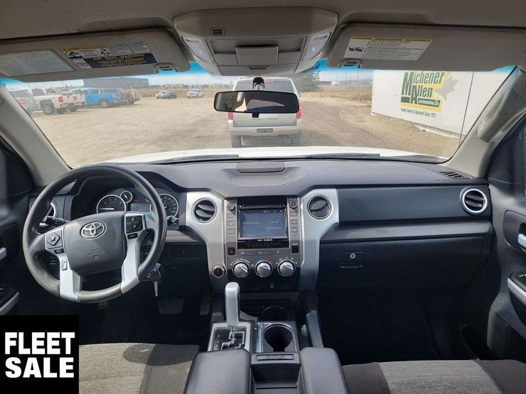 2014-toyota-tundra-image-19
