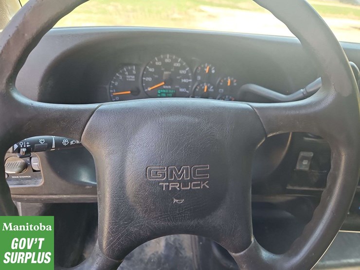 2005-gmc-topkick-c5500-image-29