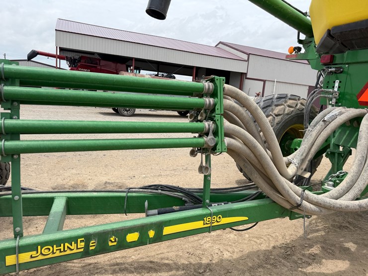 john-deere-1890-image-77