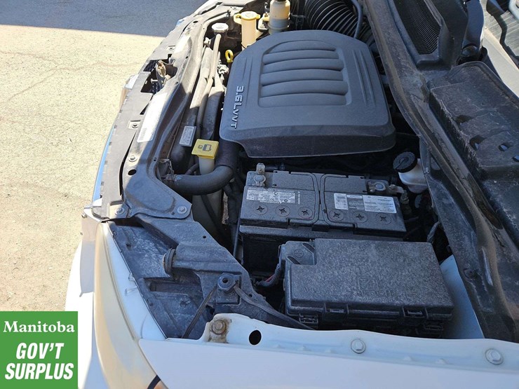 2011-dodge-grand-caravan-image-24