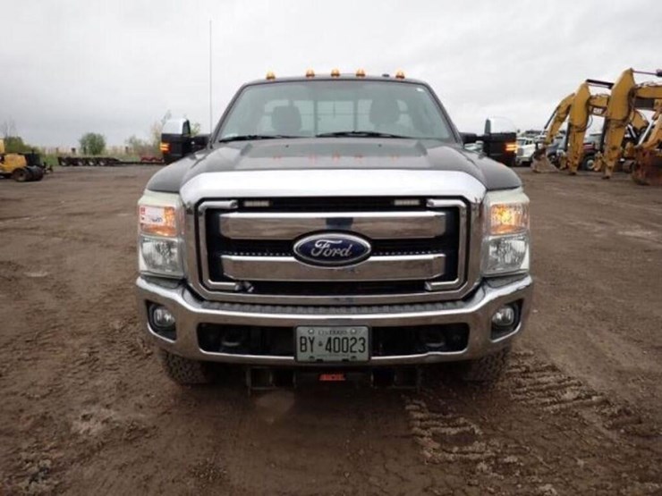 2011-ford-f350-xlt-image-2