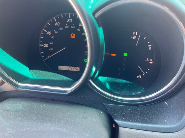 2004-lexus-rx330-image-40