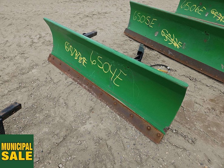 john-deere-60in-front-blade-image-4