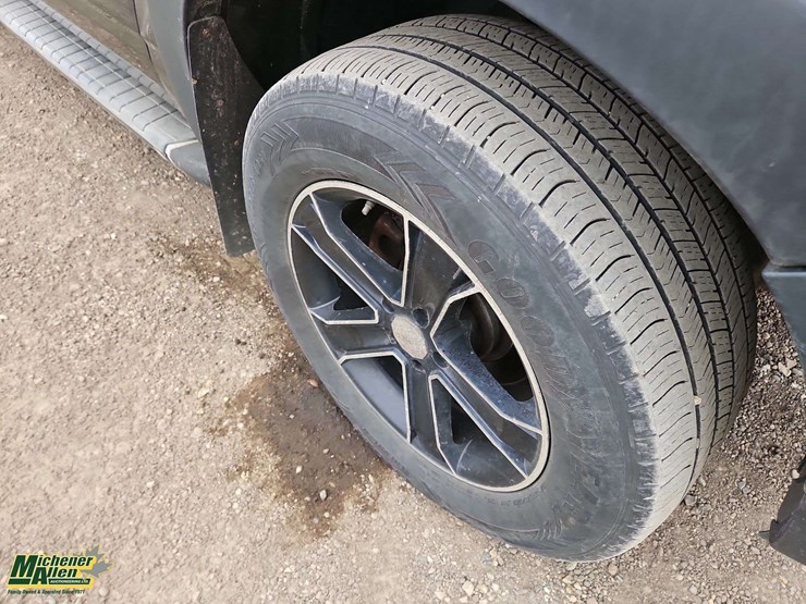 ford-explorer-sport-trac-image-12