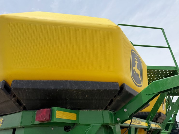 john-deere-1890-image-85
