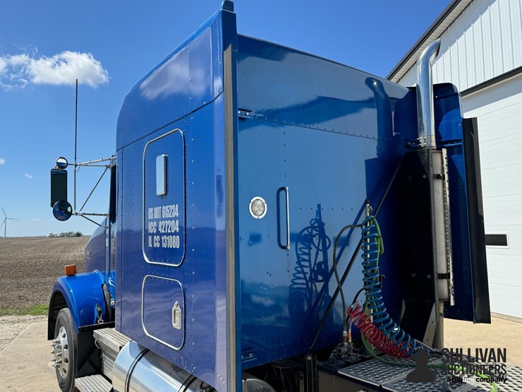 1997-kenworth-t800-image-14