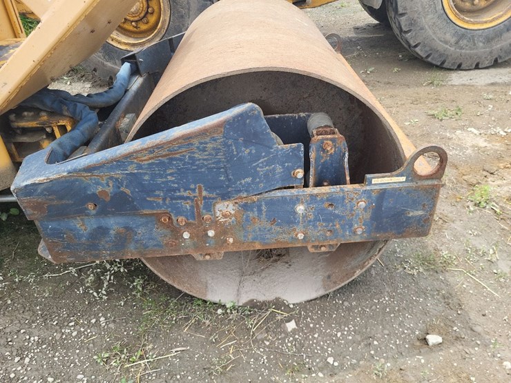 stone-rhino-roller-image-35