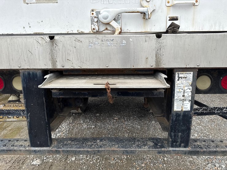 2004-international-durastar-4300-image-12