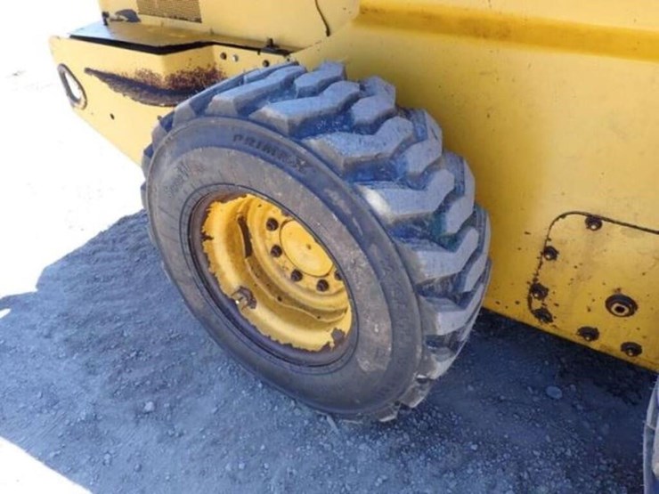 2019-deere-320g-image-30
