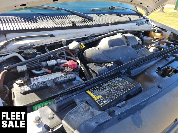 2014-ford-cargo-image-14