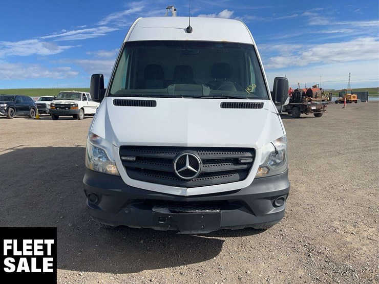2017-mercedes-benz-sprinter-3500-xd-image-8